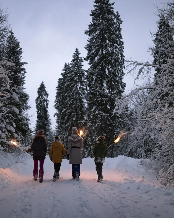Fackelwanderung Fackelwanderung durch die Winterlandschaft